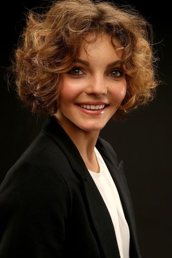 Image of Camren Bicondova