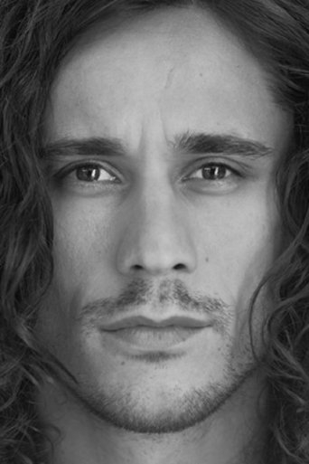 Image of Peter Gadiot