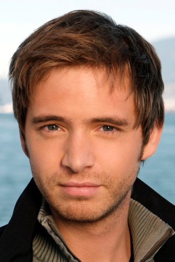 Image of Aaron Stanford