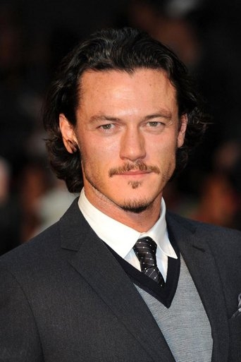 Image of Luke Evans