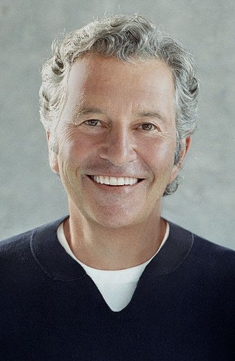 Image of Robert Shaye