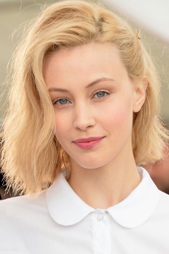 Image of Sarah Gadon