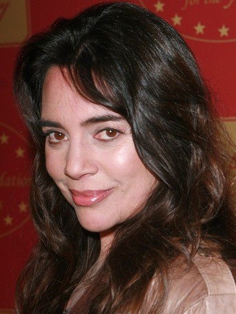 Image of Julie Carmen