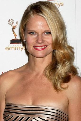 Image of Joelle Carter