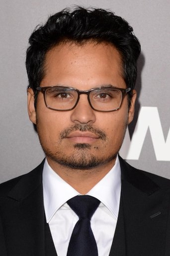 Image of Michael Peña