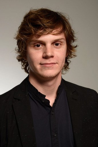 Image of Evan Peters