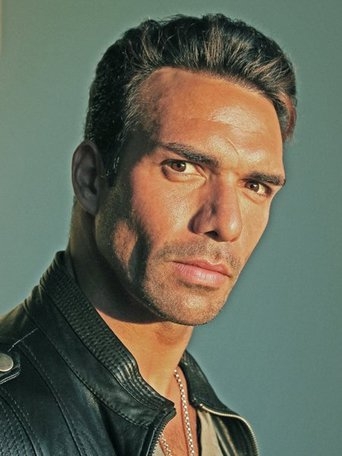 Image of Darren Shahlavi