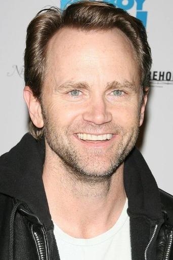 Image of Lee Tergesen