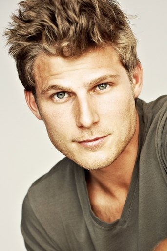 Image of Travis Van Winkle