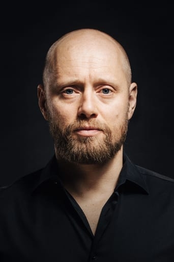 Image of Aksel Hennie