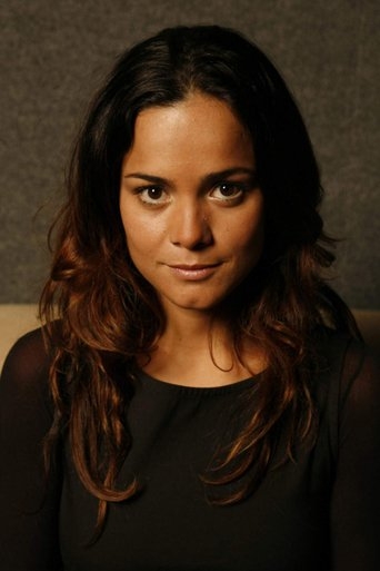 Image of Alice Braga