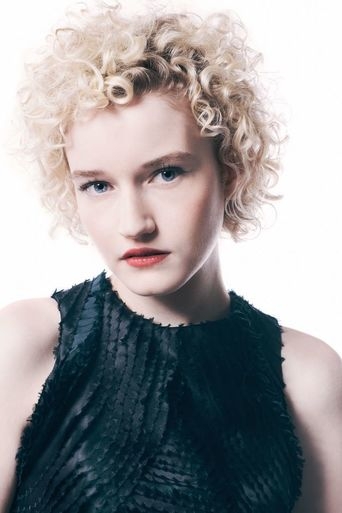 Image of Julia Garner